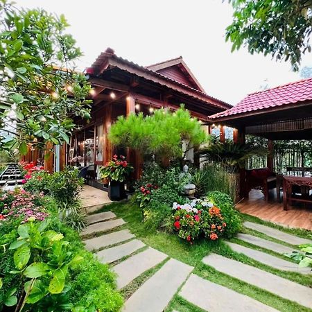 Vuon Tra Homestay Mang Den Kon Von Kla Bagian luar foto