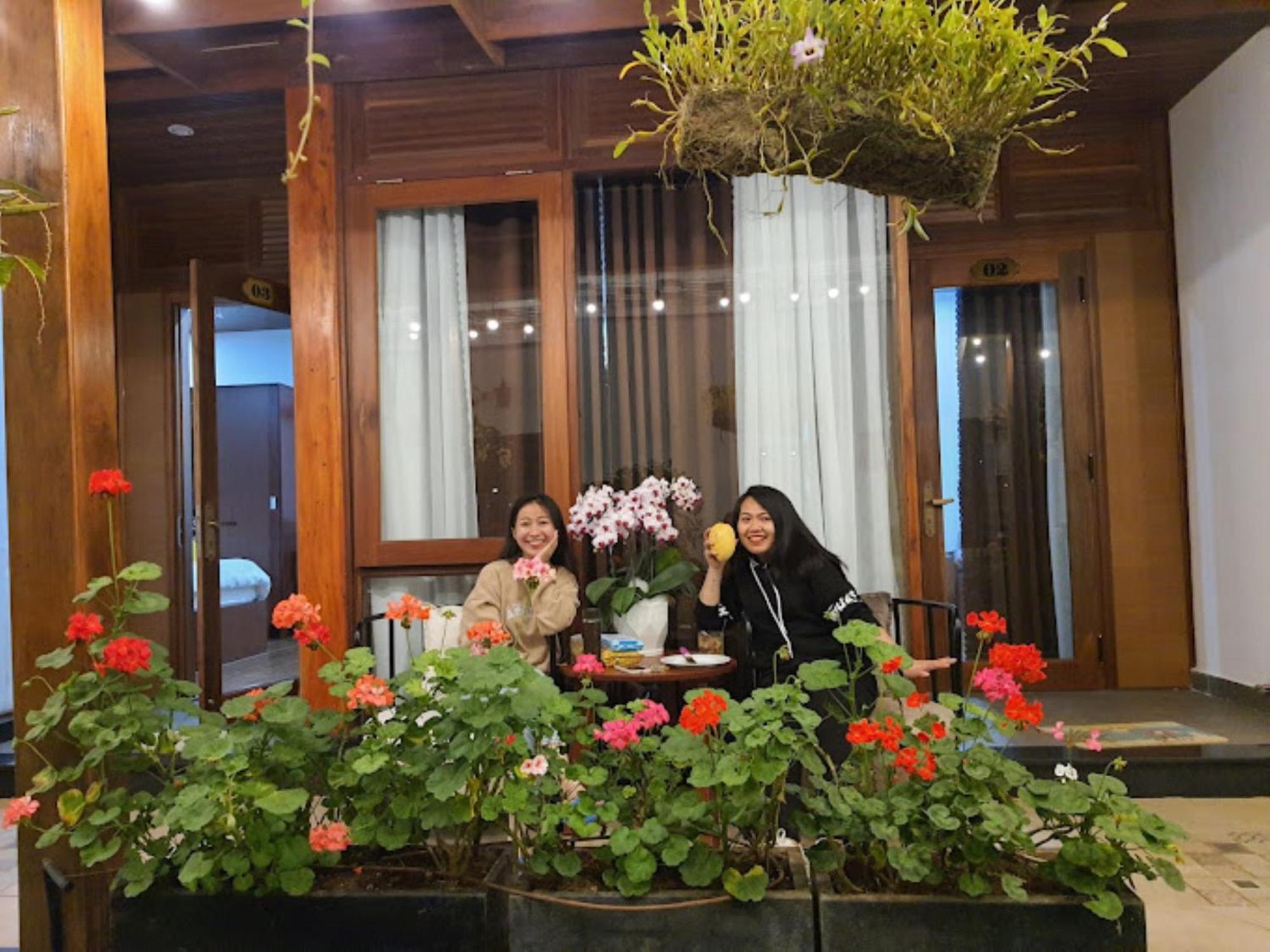 Vuon Tra Homestay Mang Den Kon Von Kla Bagian luar foto